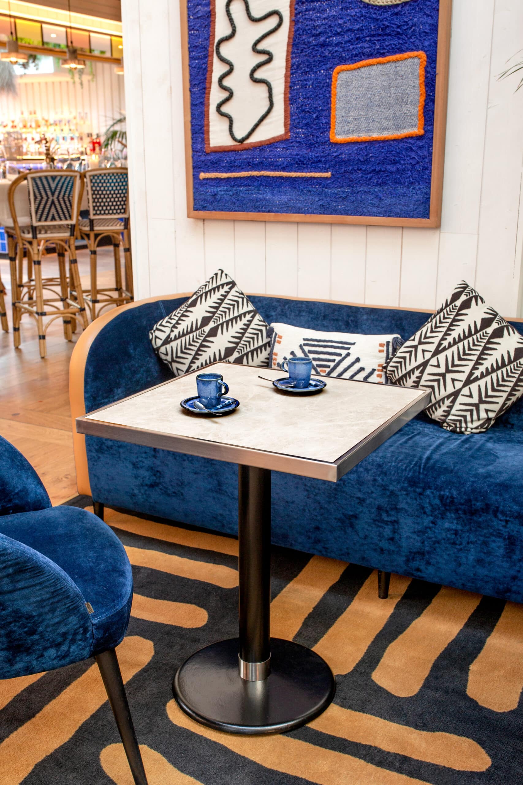 Table bistrot - Travertin - carré(1)